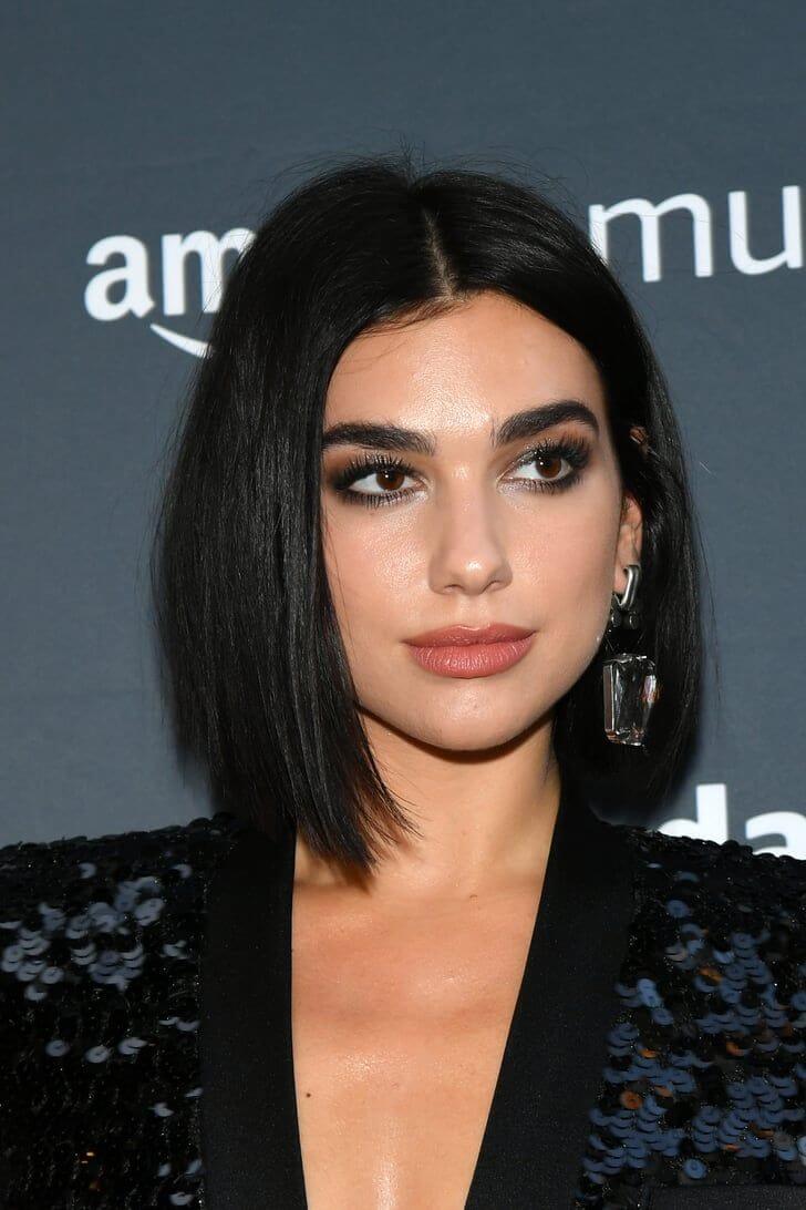 Dua Lipa ~ Biography, Birthday, Age, Boyfriend, Husband, Affair, Family, Net Worth, Body Measurements