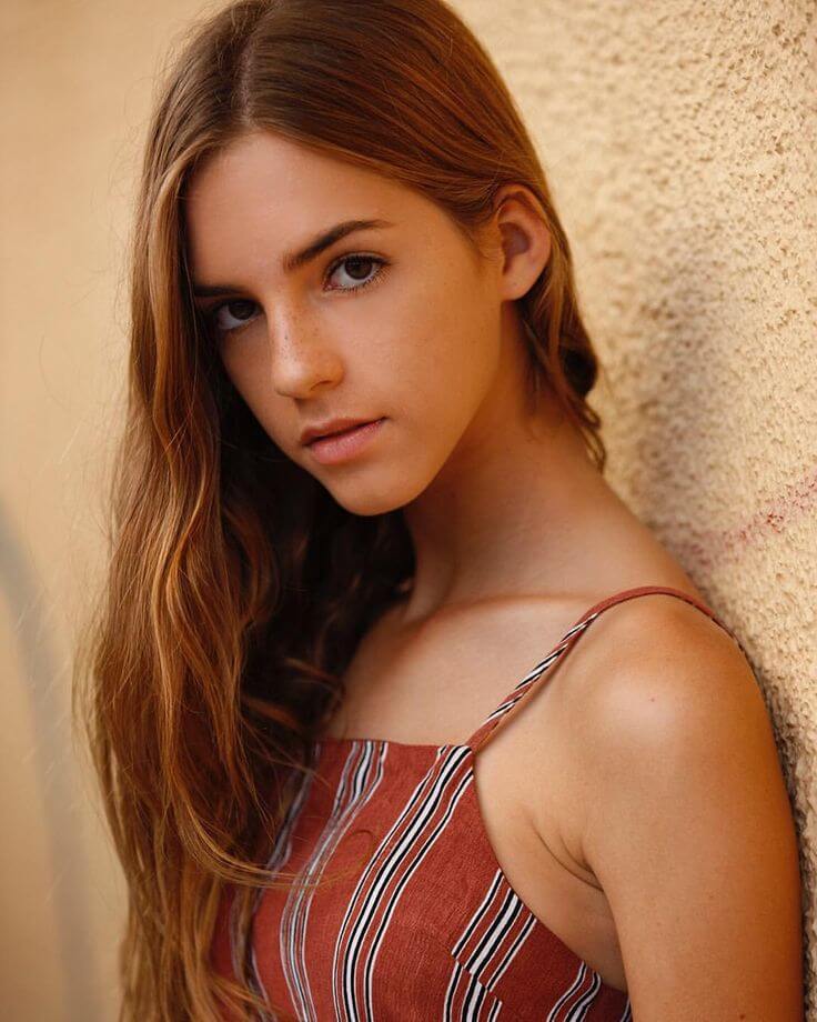 Emily Feld ~ Biography, Birthday, Age, Boyfriend, Husband, Affair, Family, Net Worth, Body Measurements