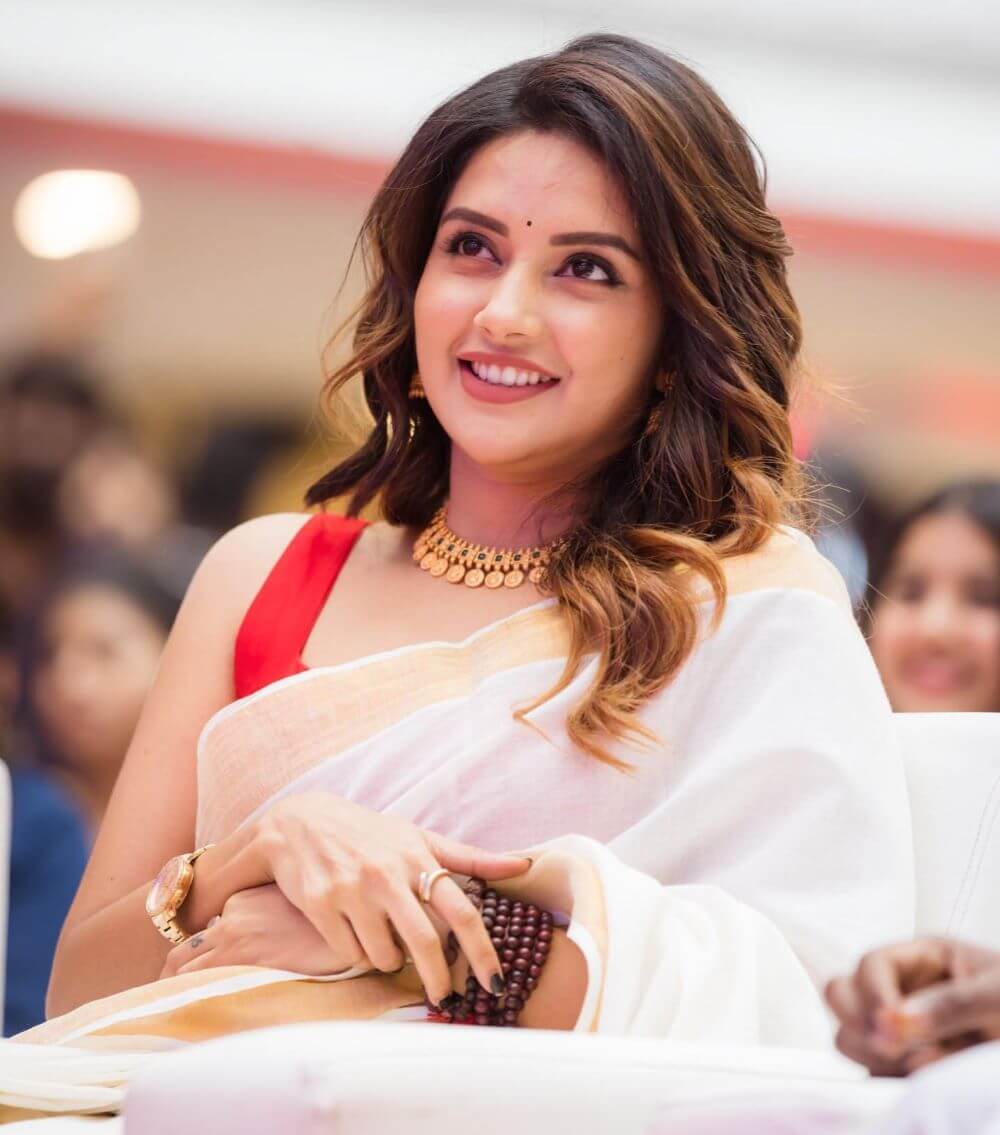 Mahima Nambiar ~ Biography, Birthday, Age, Boyfriend, Husband, Affair, Family, Net Worth, Body Measurements