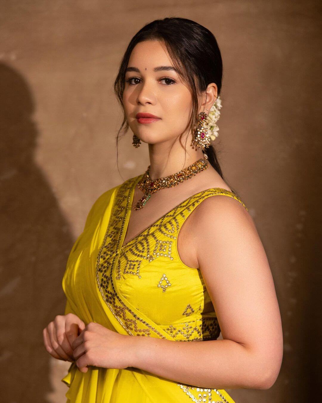 Sara Tendulkar ~  Biography, Birthday, Age, Boyfriend, Husband, Affair, Family, Net Worth, Body Measurements