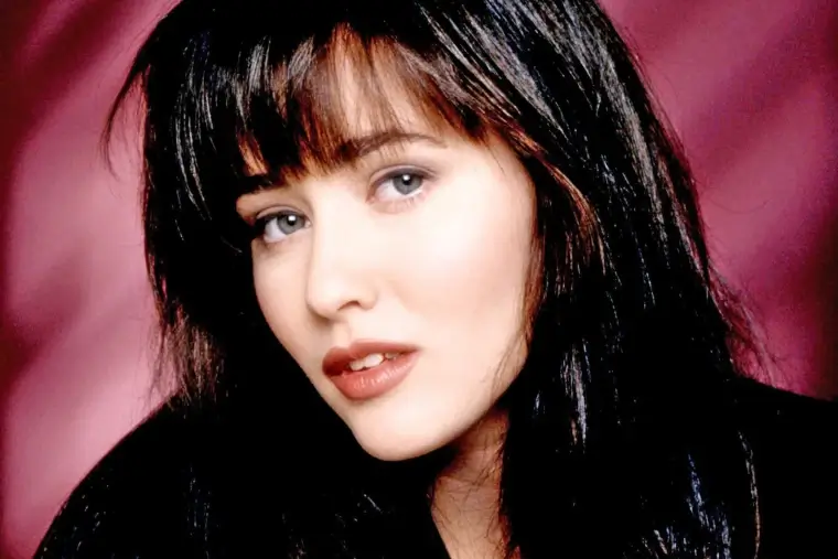 Shannen Doherty ~ Biography, Birthday, Age, Boyfriend, Husband, Affair, Family, Net Worth, Body Measurements