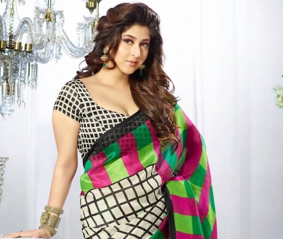 Sonarika Bhadoria | Wiki, Birthday, Age, Boyfriend, Husband, Affair, Family, Body Measurements, Biography & More